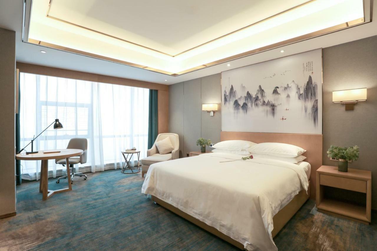 Venus Royal Hotel Foshan Kuiqi Road Metro Station Esterno foto