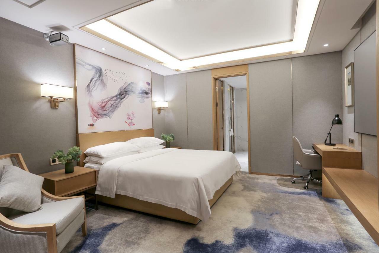 Venus Royal Hotel Foshan Kuiqi Road Metro Station Esterno foto
